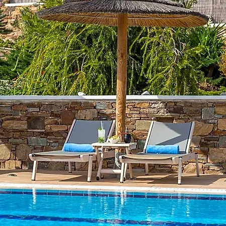 Ostria 4*