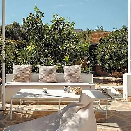Ostria Naxos City