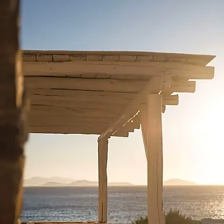 Ostria Naxos City
