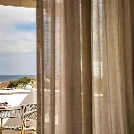Ostria Naxos City