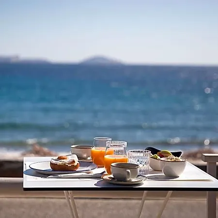 Hotel Ostria Naxos City